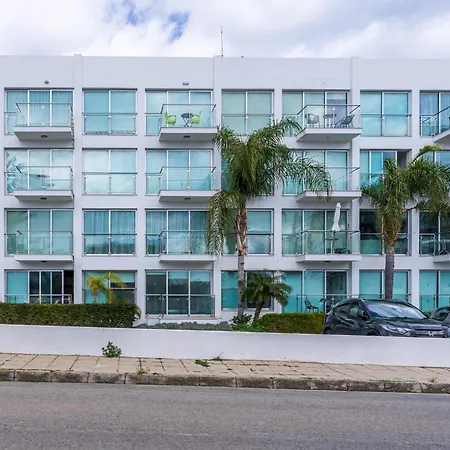 1br Apt. Next To Coralli Protaras パラリムニ